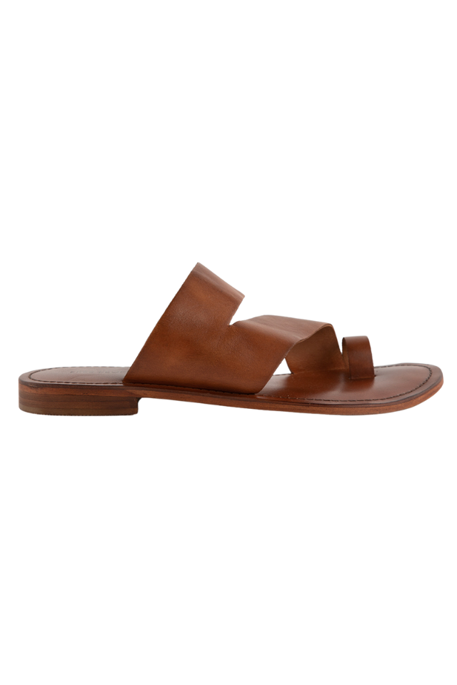 Free People Abilene Toe Loop Sandal - Vachetta – Seaside Shoes & Swim