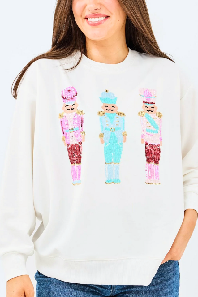 MS Sweatshirt Sarah Three Nutcrackers
