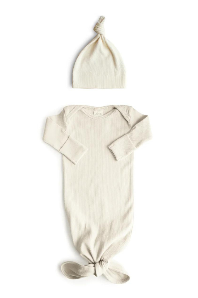 Mushie Ribbed Knotted Baby Gown + Beanie Set - Ivory