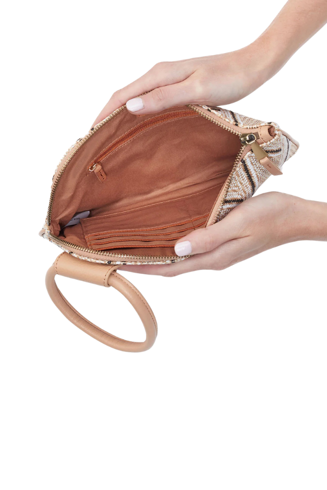 HOBO Sable Wristlet - Cream Raffia