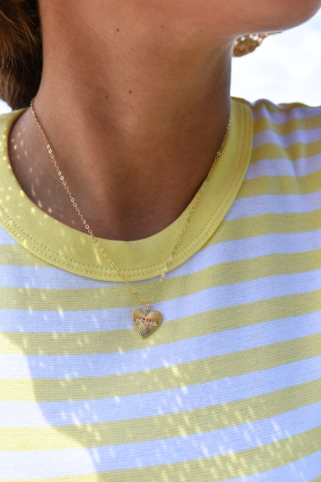 HART Dainty Heart Mama Necklace