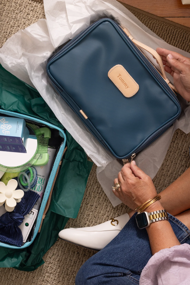 Jon Hart Personalize Large Travel Kit