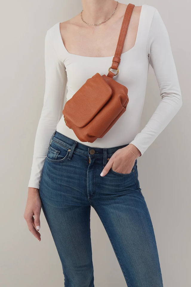 HOBO Harley Crossbody Sling - Warm Honey