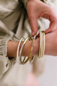 Sunshine Tienda - Metallic Gold Mix Bangle Set