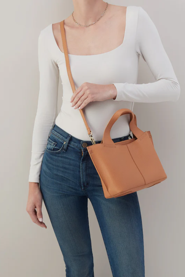 Hobo Small Vida Tote - Biscuit