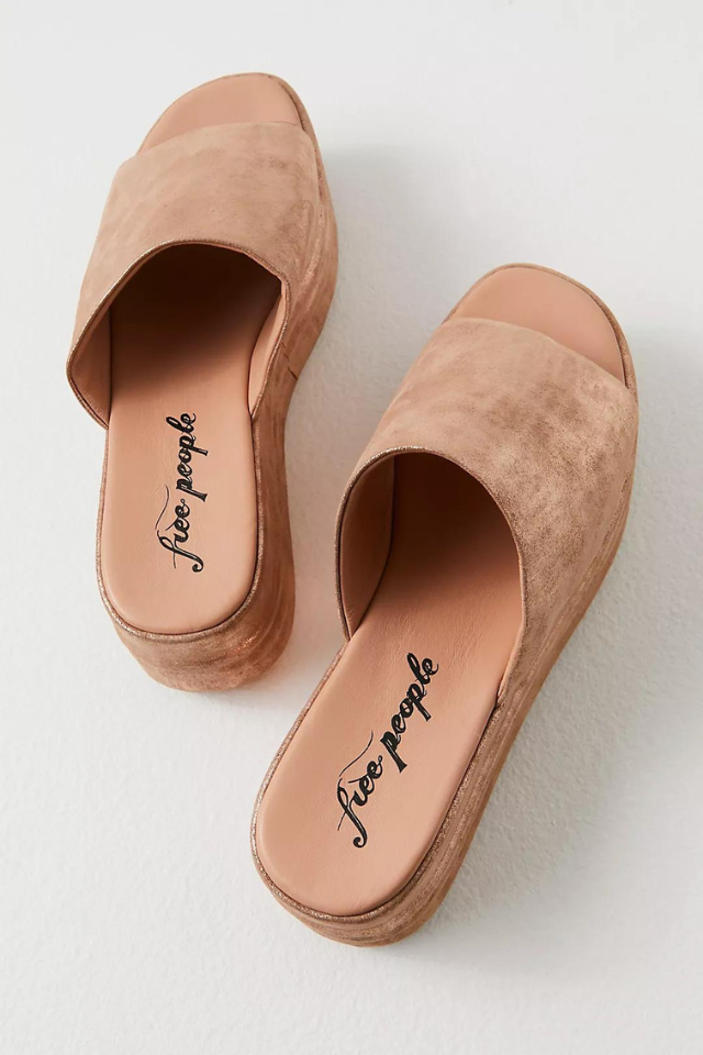 Free People Harbor Flatform - Rose Gold