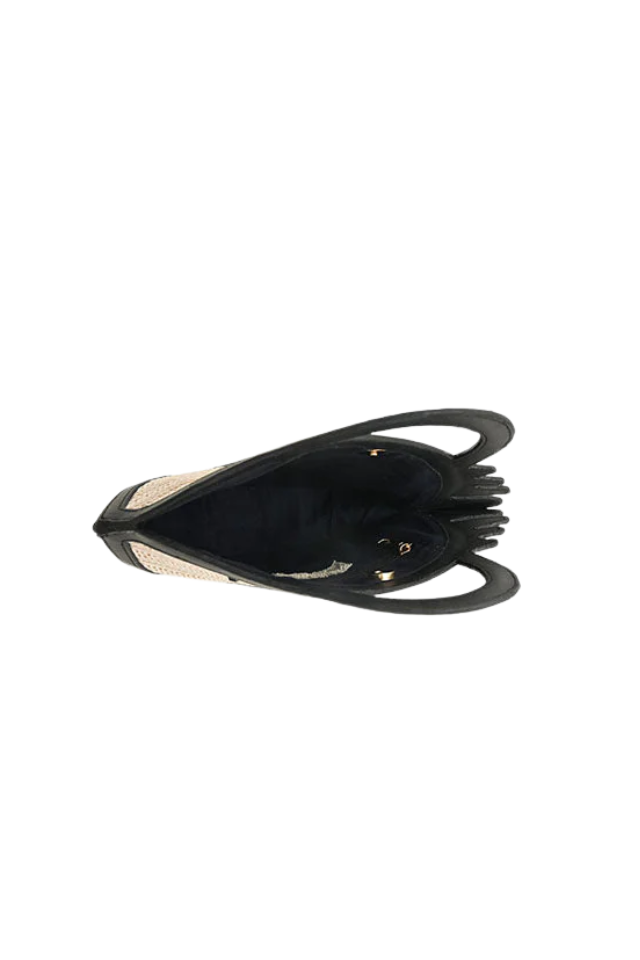 A&B Black Trim Fish Raffia Handheld Clutch