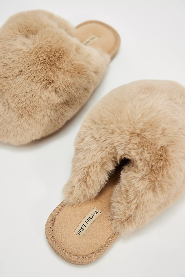 Free People Snowball Slipper - Taupe Faux Fur