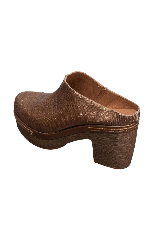 Antelope Safi R22 Clog - Bronze