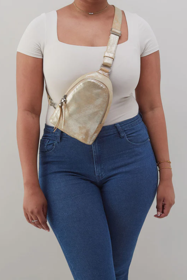 Hobo Fern Sling- Saddle Stardust