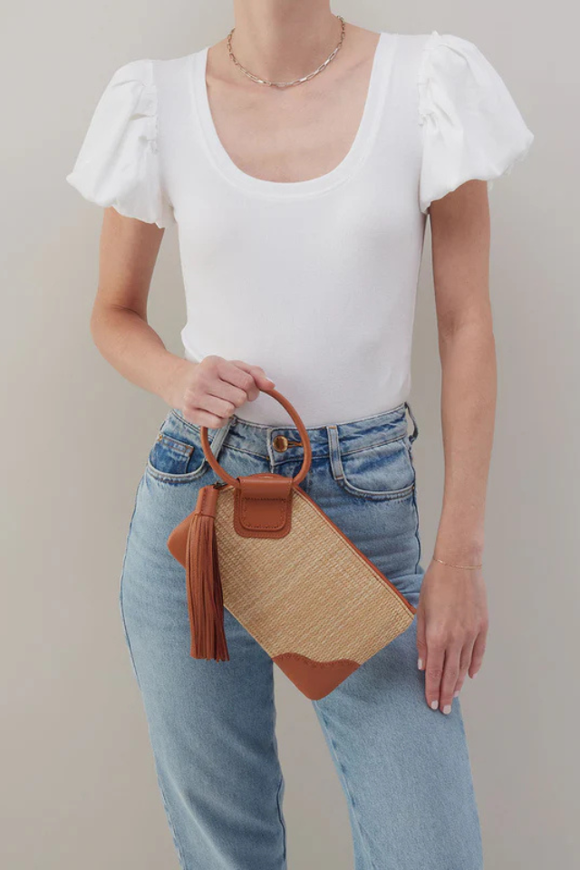 HOBO Sable Wristlet - Natural Straw
