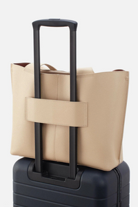 HOBO Large Vida Tote - Almond