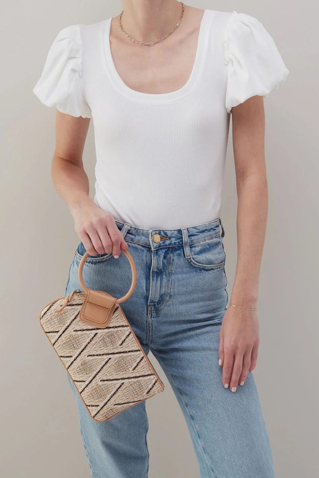 HOBO Sable Wristlet - Cream Raffia