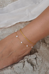 Ellie Vail Rita Dainty Chain Anklet - Gold