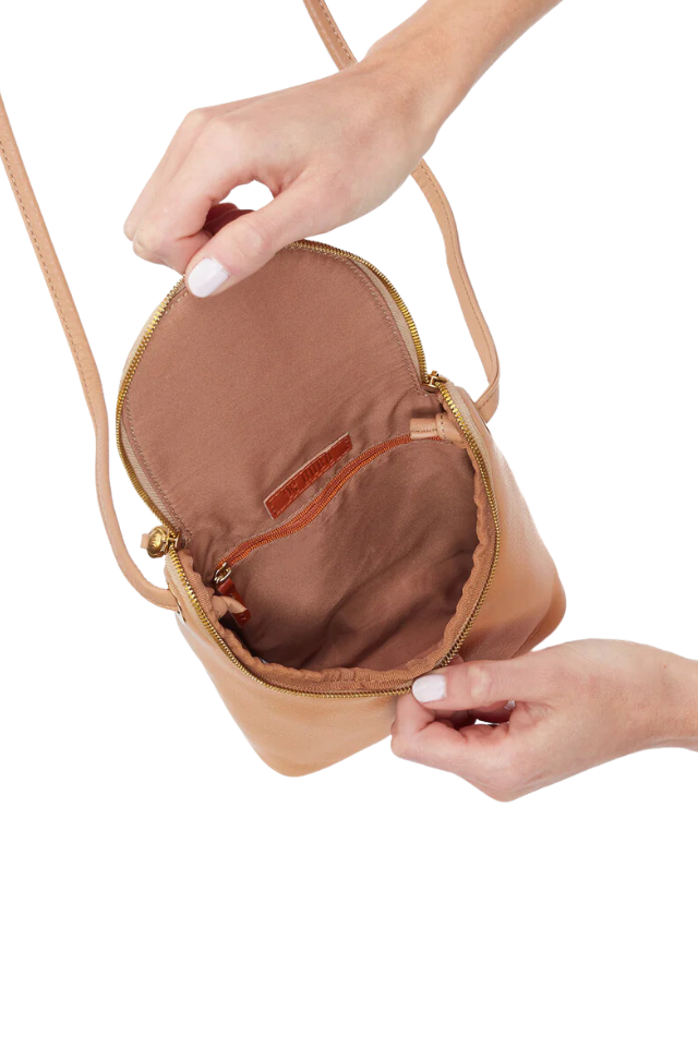 HOBO Fern Crossbody - Sandstorm