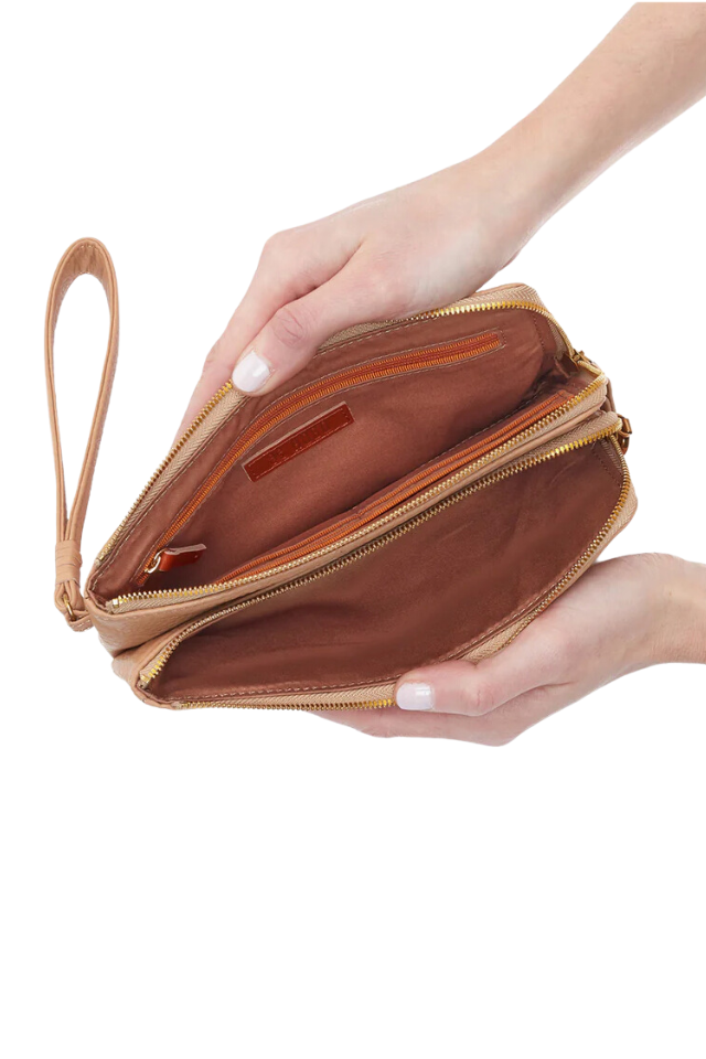 HOBO Dayton Wristlet - Sandstorm