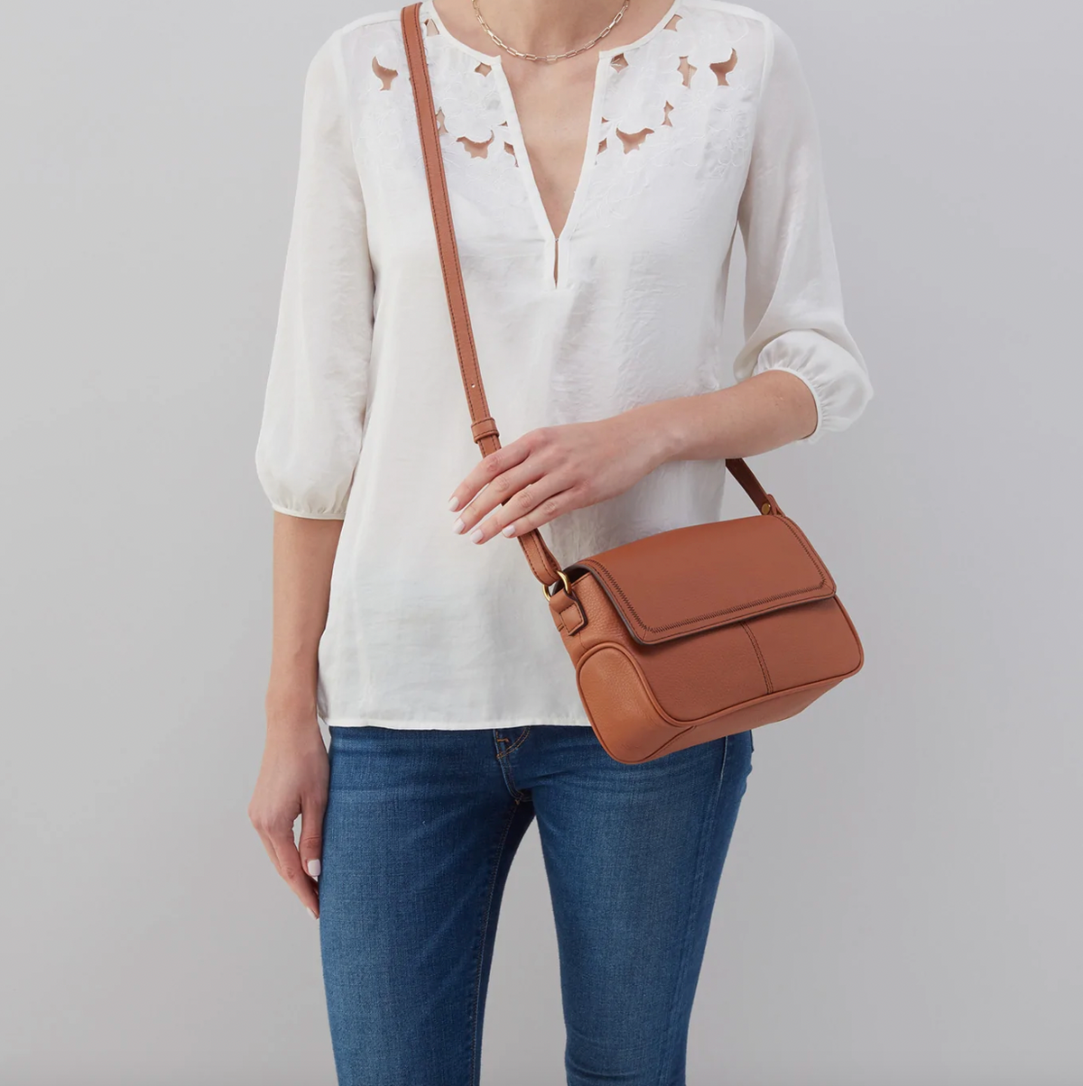 Hobo Autry Small Crossbody - Cashew