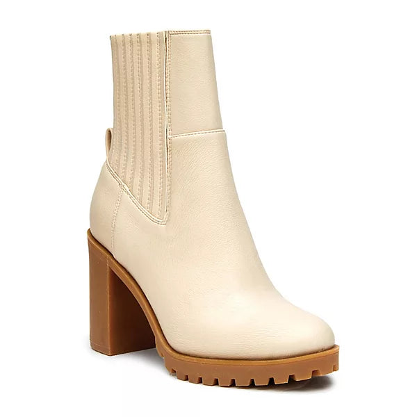 Coconuts by Matisse Dean Boot - Ivory
